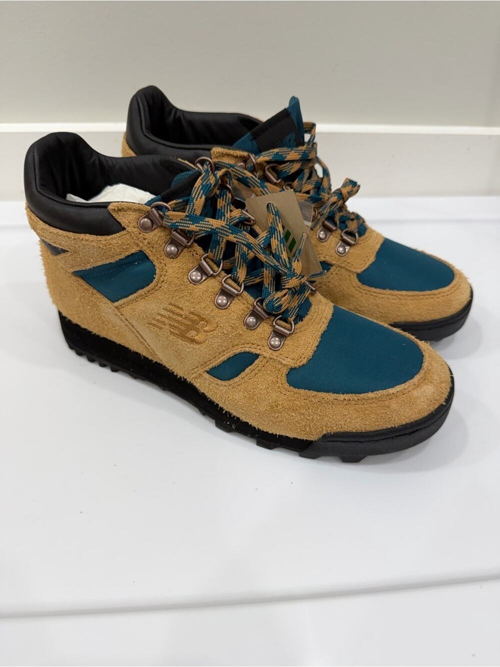 New Balance Men’s Urainaa Trail Hiker Shoes Boots Size 8.5